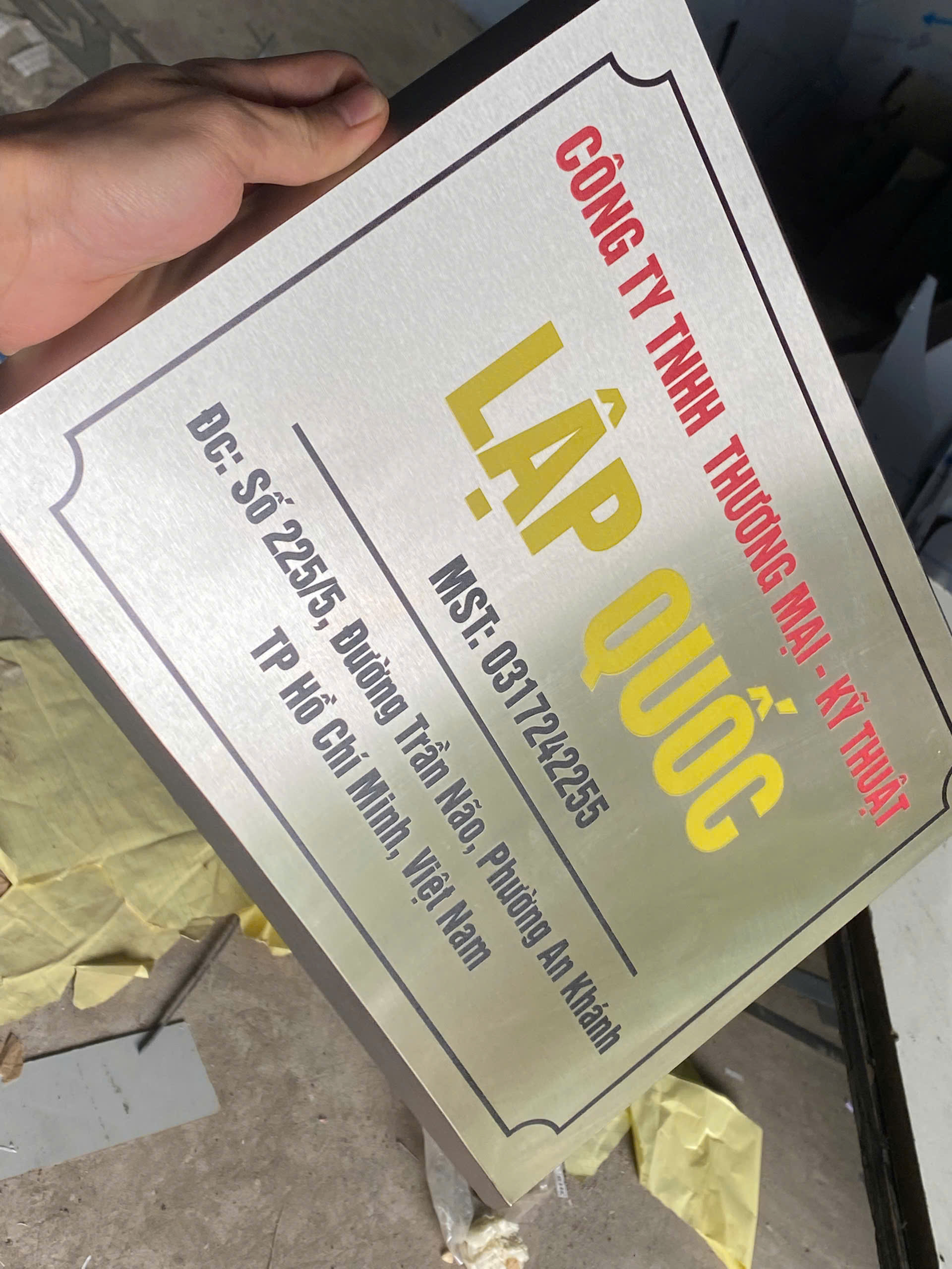 Biển INOX Xước in UV