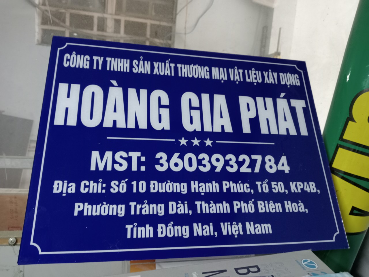 Biển công ty mica in UV