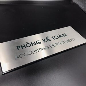 Biển phòng ban giá rẻ, chất liệu inox