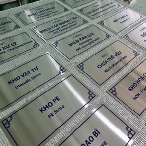 Bảng tên phòng ban kim loại