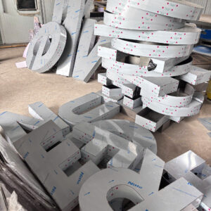 Chữ nổi kim loại 3D