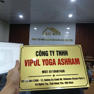 Biển Công Ty Mica In UV Gọn Nhẹ Biển Công Ty Mica In UV Gọn Nhẹ