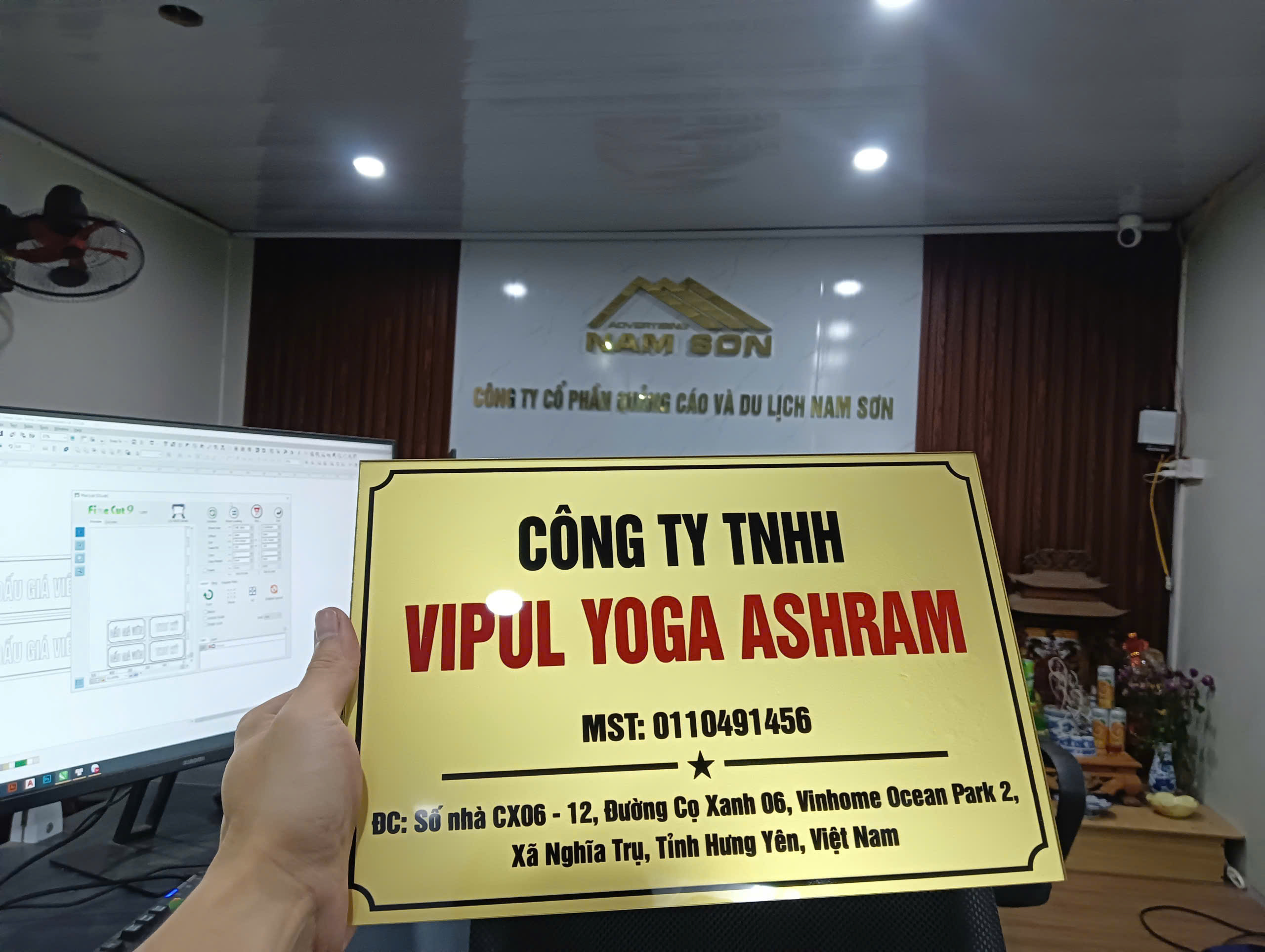 Biển Công Ty Mica In UV Gọn Nhẹ